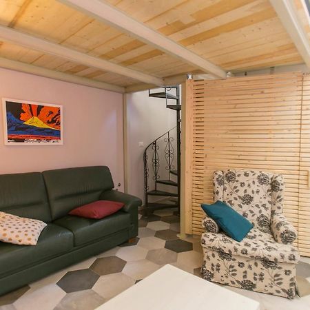 Bed and Breakfast Anticaglia/24 Napoli Esterno foto