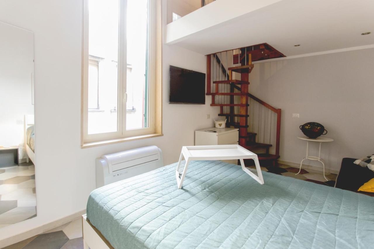 Bed and Breakfast Anticaglia/24 Napoli Esterno foto