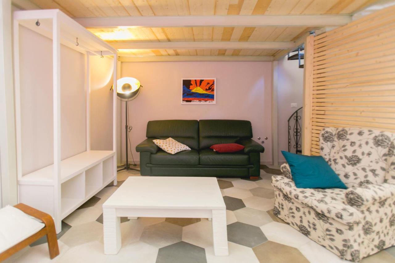 Bed and Breakfast Anticaglia/24 Napoli Esterno foto